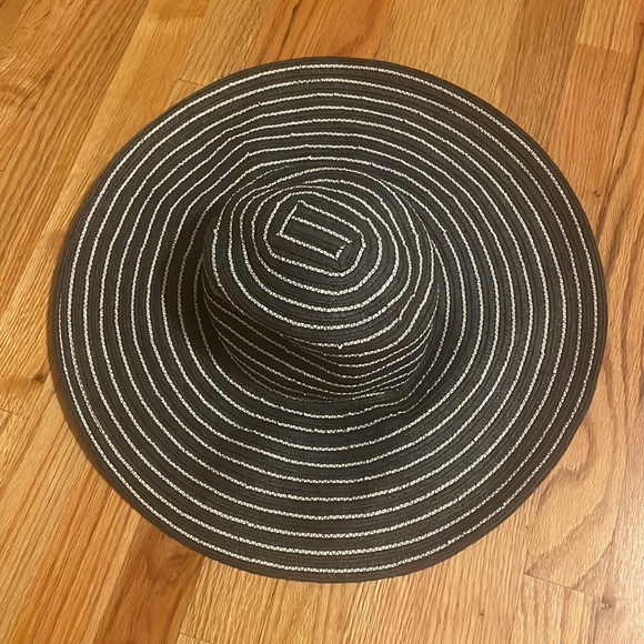 Talbots Blue/White Striped Floppy Sun Hat - Picture 2 of 4